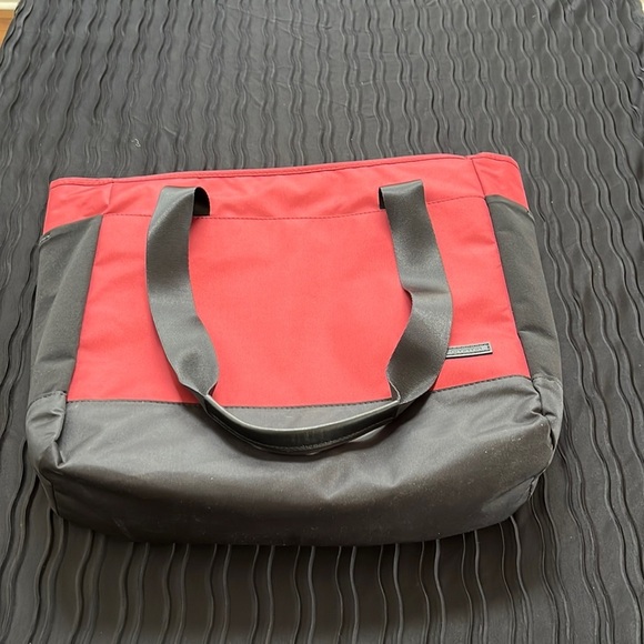 OGIO Women’s Tote Laptop & Travel Ready Red Black - Picture 7 of 11